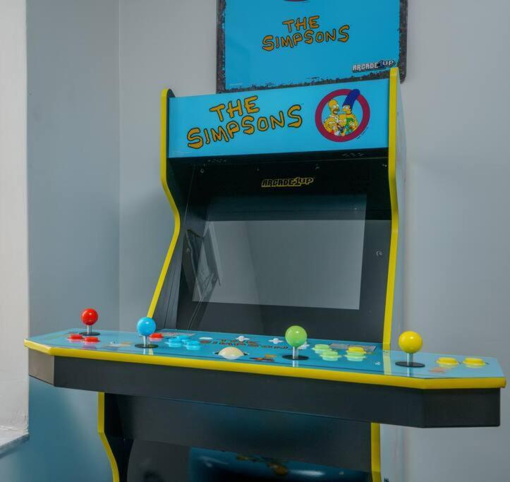 New! Miami & Calle Ocho Simpson'S Funhouse! Εξωτερικό φωτογραφία